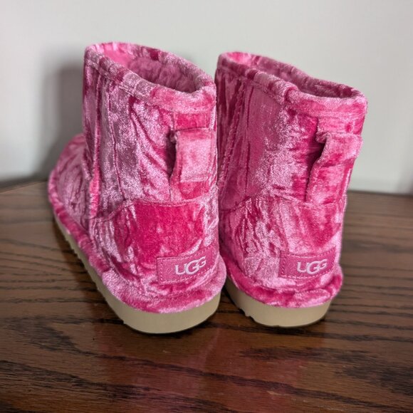 UGG classic mini NEW - Picture 4 of 9